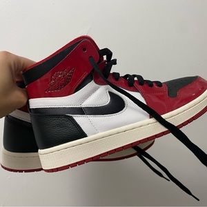 2022
Wmns Air Jordan 1 High Zoom Comfort 'Chicago Bulls'